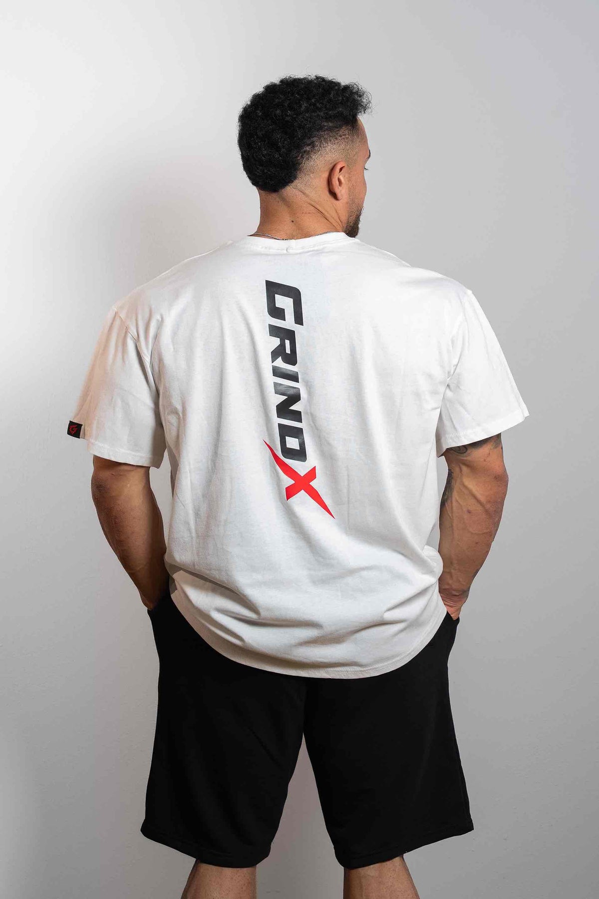 GRINDX Vertical – Oversized Box T-Shirt White – GRINDX ATHLETIC, άποψη 1/3